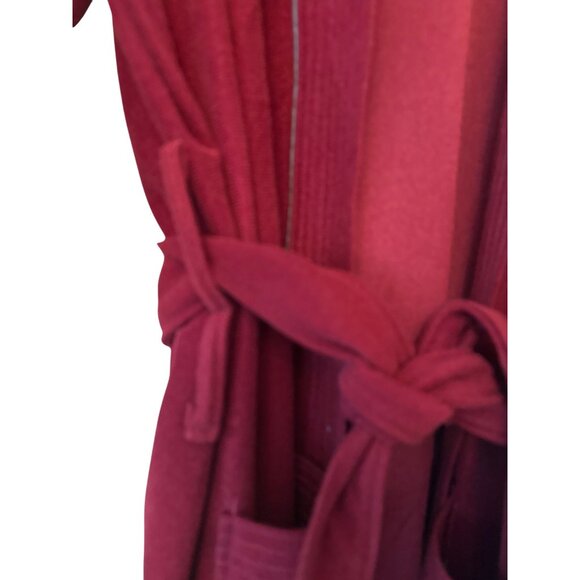 Bill Blass Burgundy Robe One Size Fits All Made In USA Belted Piping Detail Vint - Picture 2 of 4